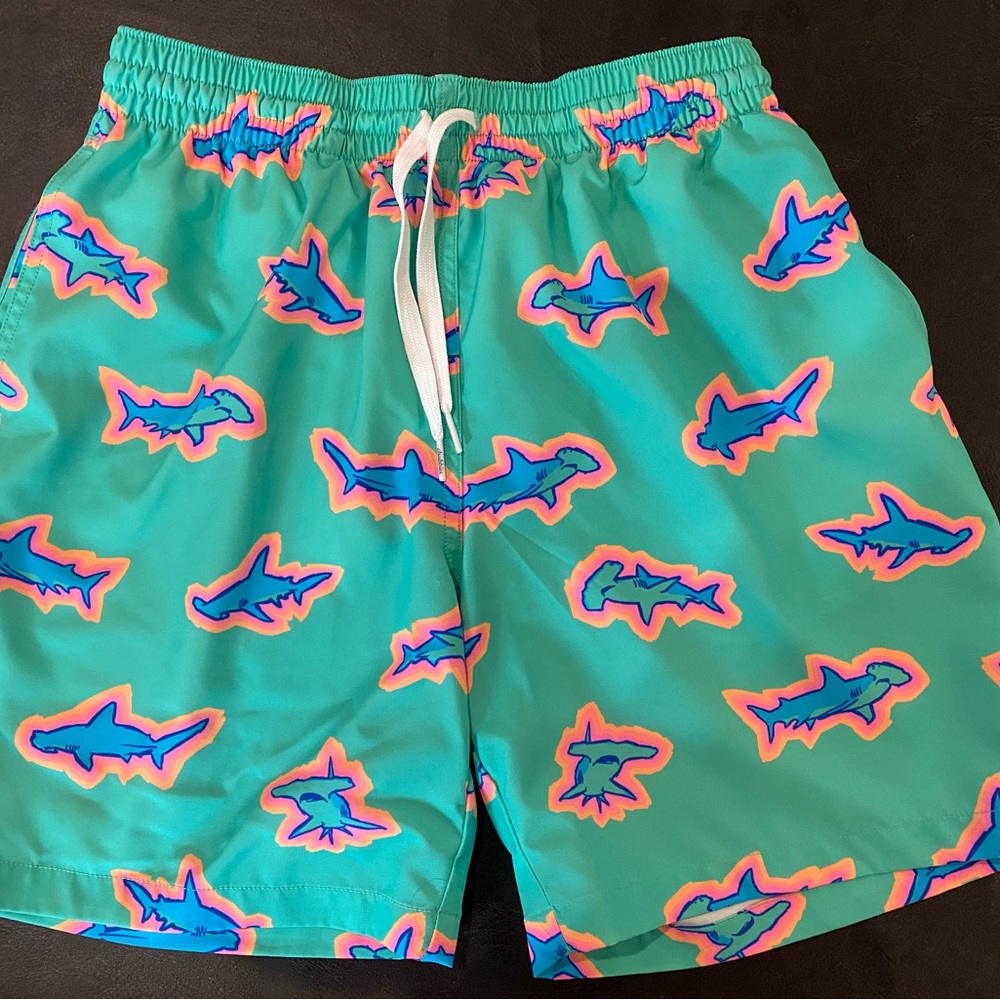 Chubbies Men’s Swim Trunks Size Medium NWOT